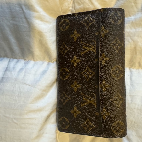 Louis Vuitton Sarah wallet